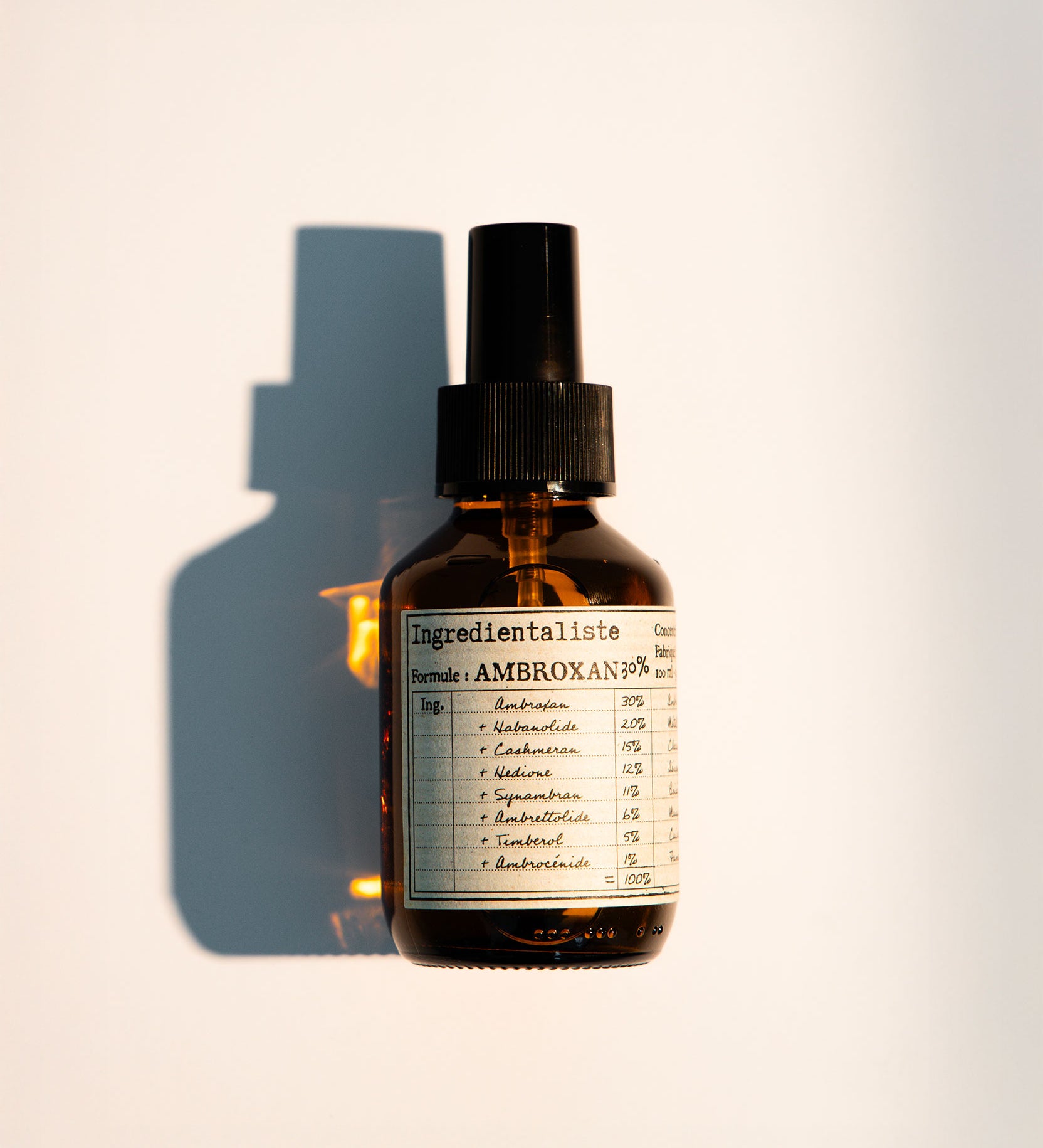 Flacon de parfum Ambroxan 100 ml Ingredientaliste, parfum clean et transparent
